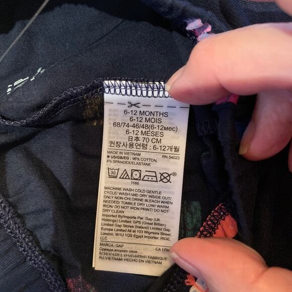 NWT GAP Baby Ivory & Navy W/"Dad's Favorite Gift" Bodysuit & Leggings - Picture 8 of 9